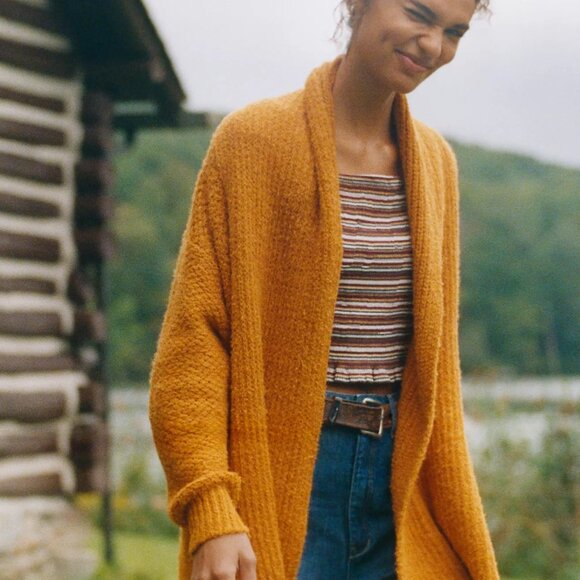 Smocked Puff-Sleeved Top, M - Picture 8 of 8